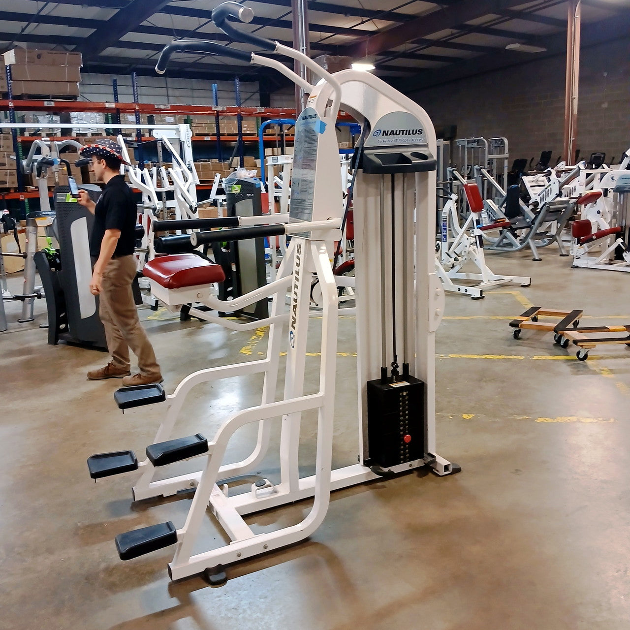 Nautilus Nitro Gravitron Assisted Dip & Pull-up Machine