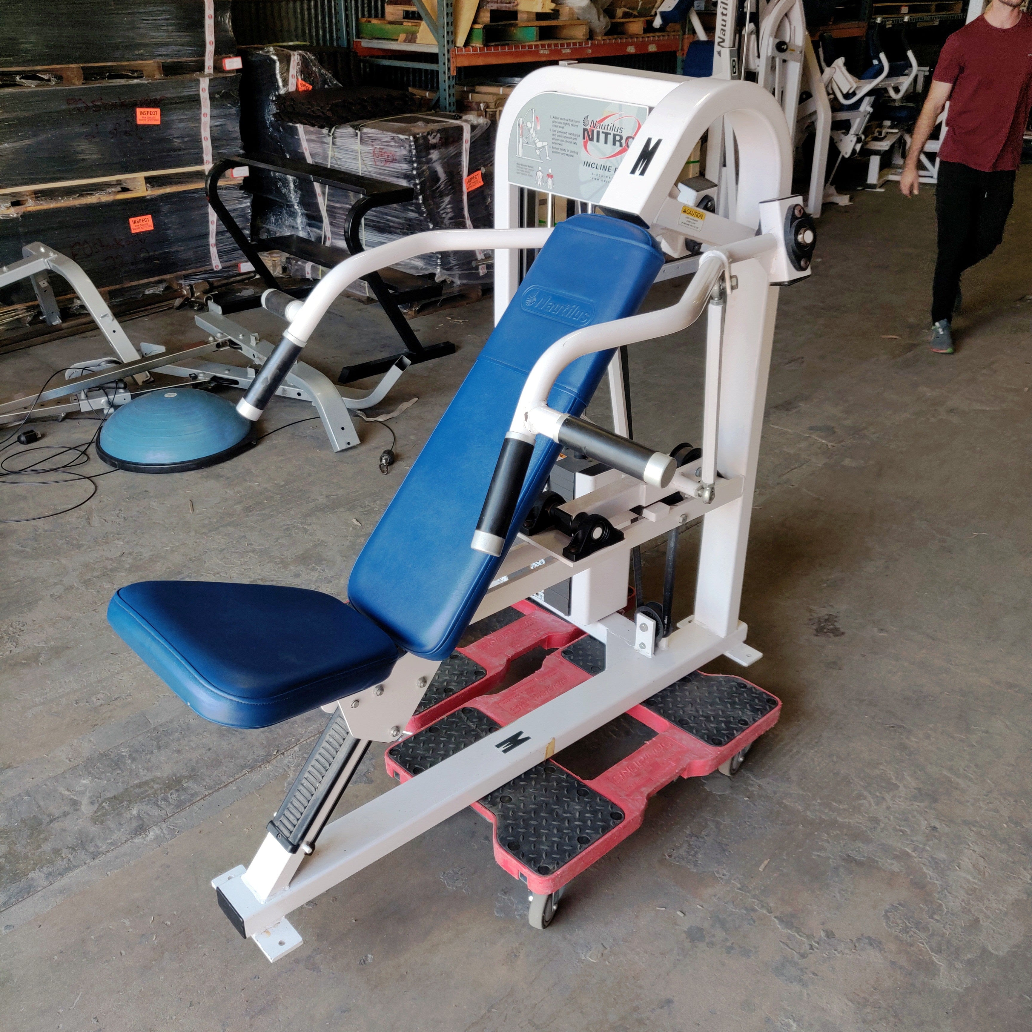 Nautilus Nitro Incline Press