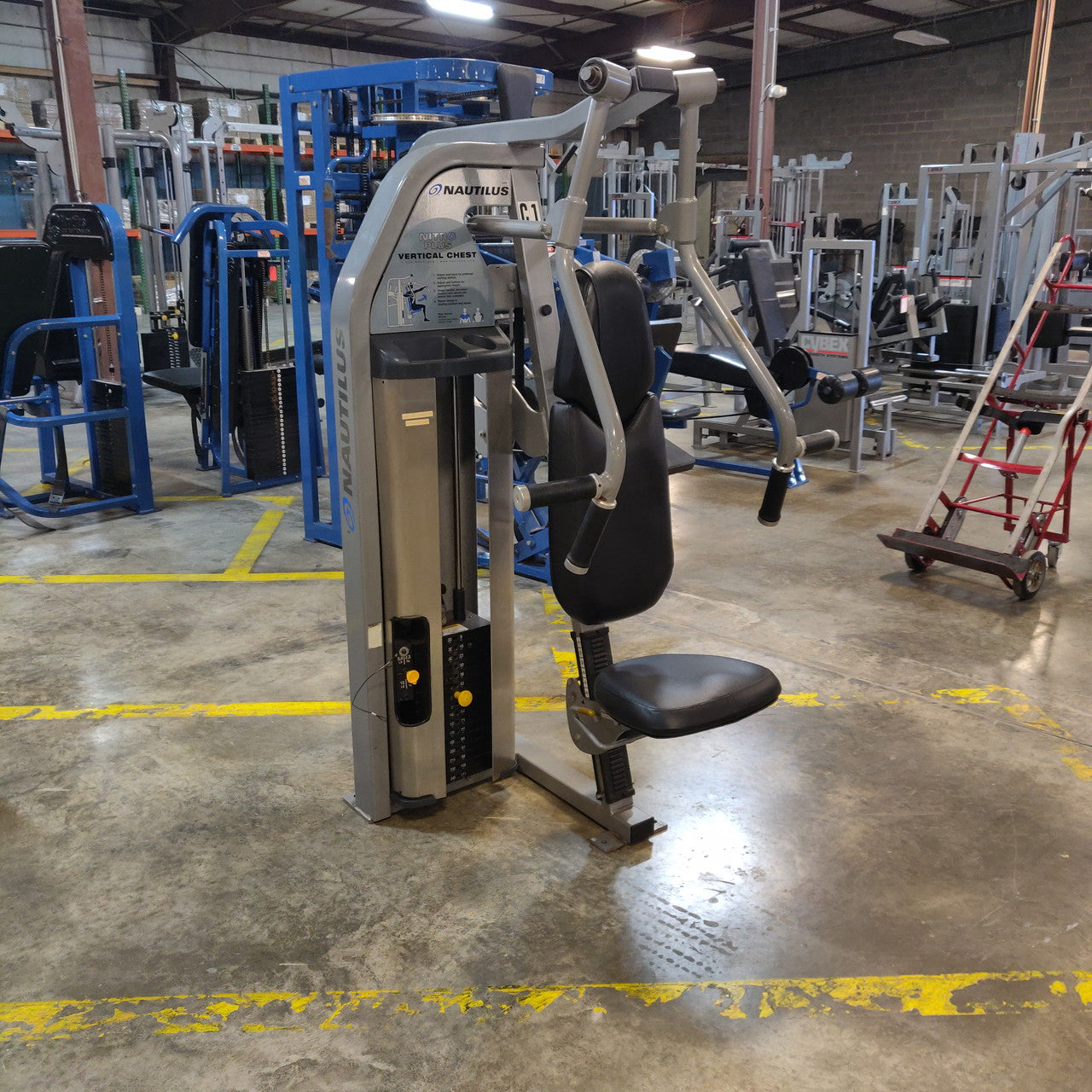 Nautilus Nitro Vertical Chest