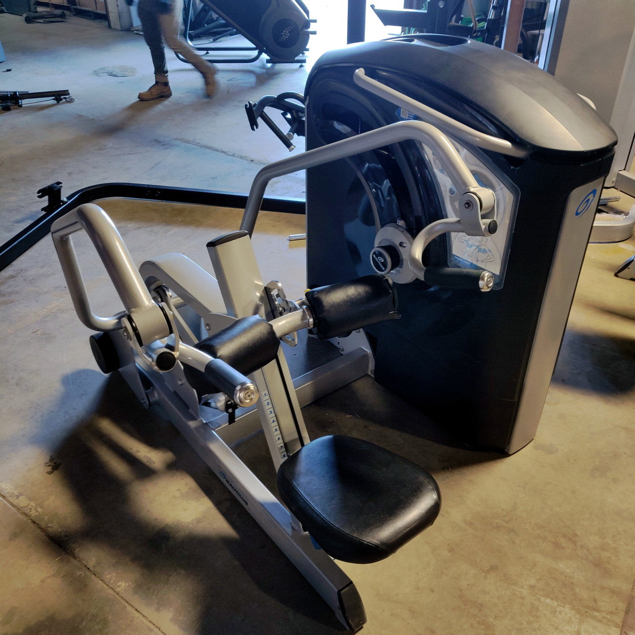 Nautilus ONE Tricep Press Pushdown