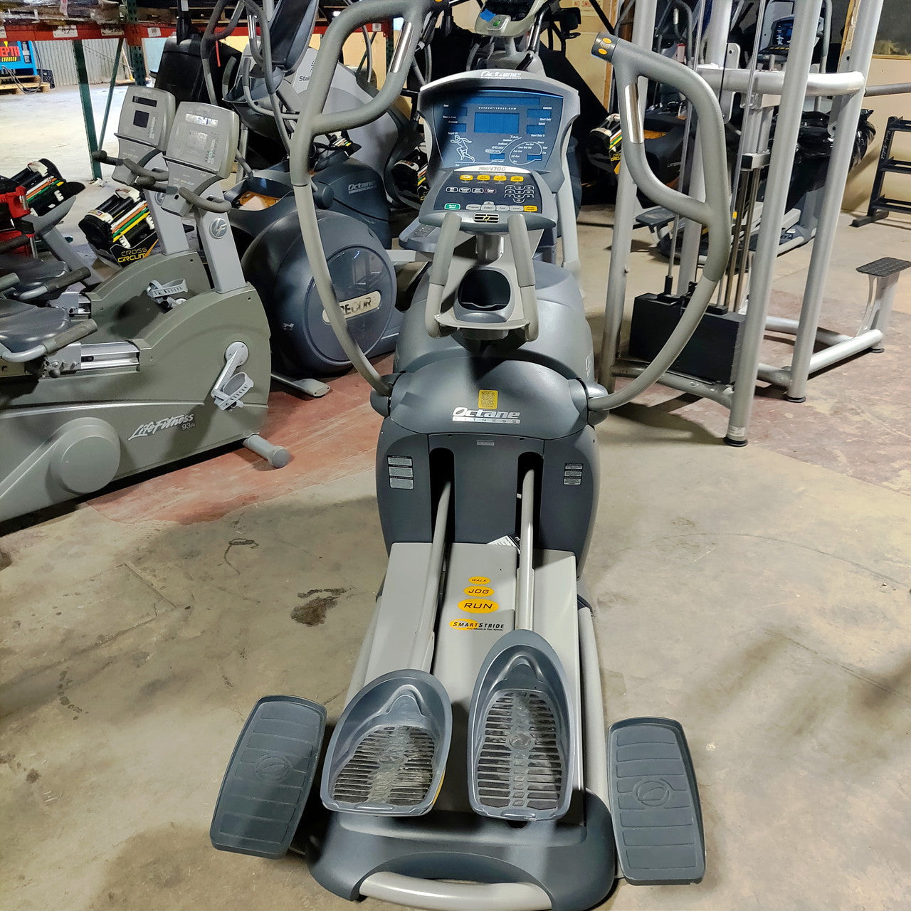 Octane Elliptical Pro 4700 Commercial Grade Elliptical