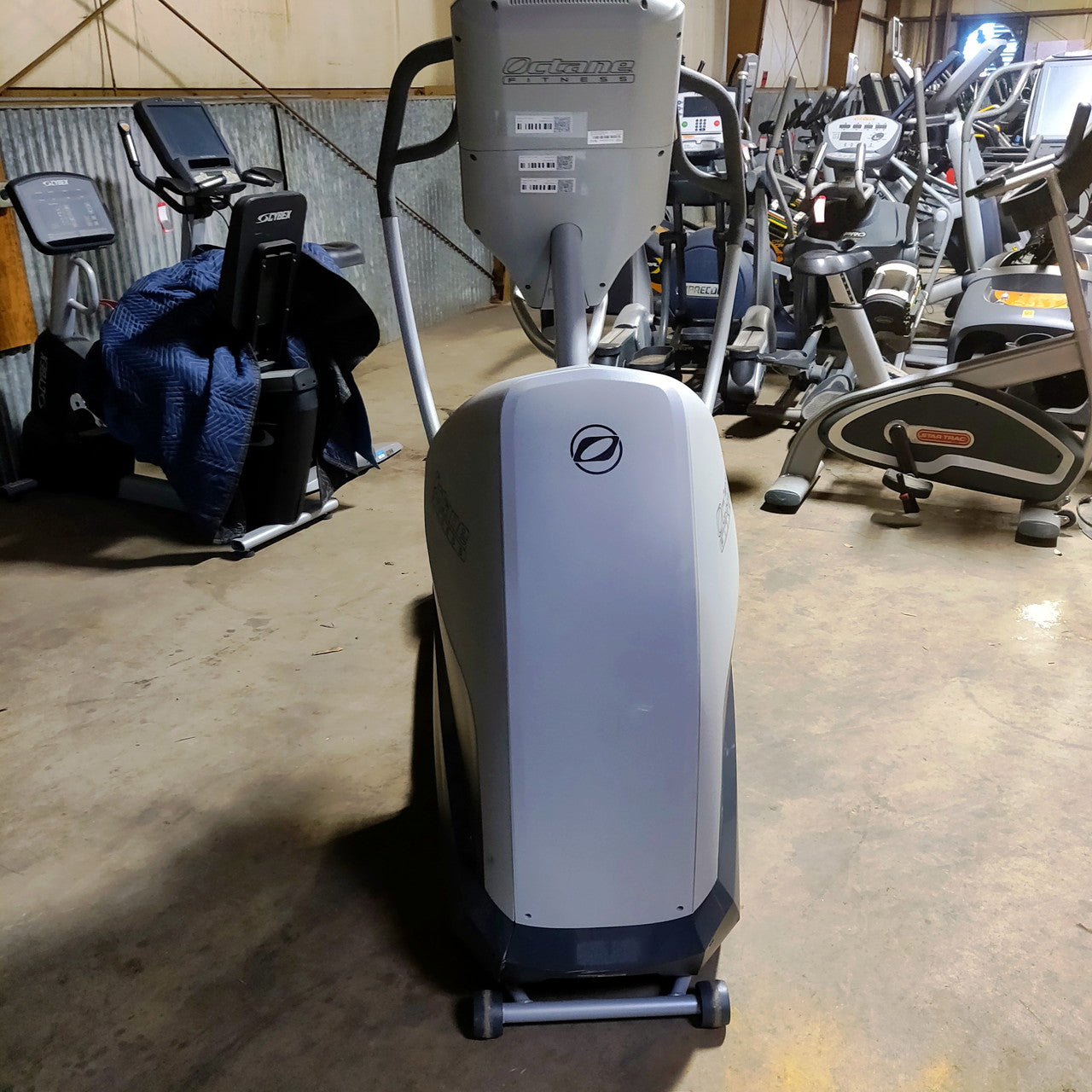 Octane Elliptical Trainer XT4700