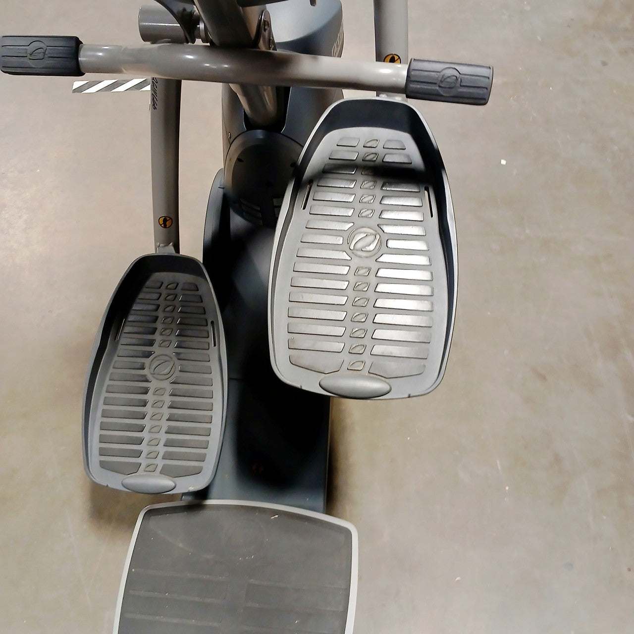 Octane Fitness XR6000 Seated Elliptical