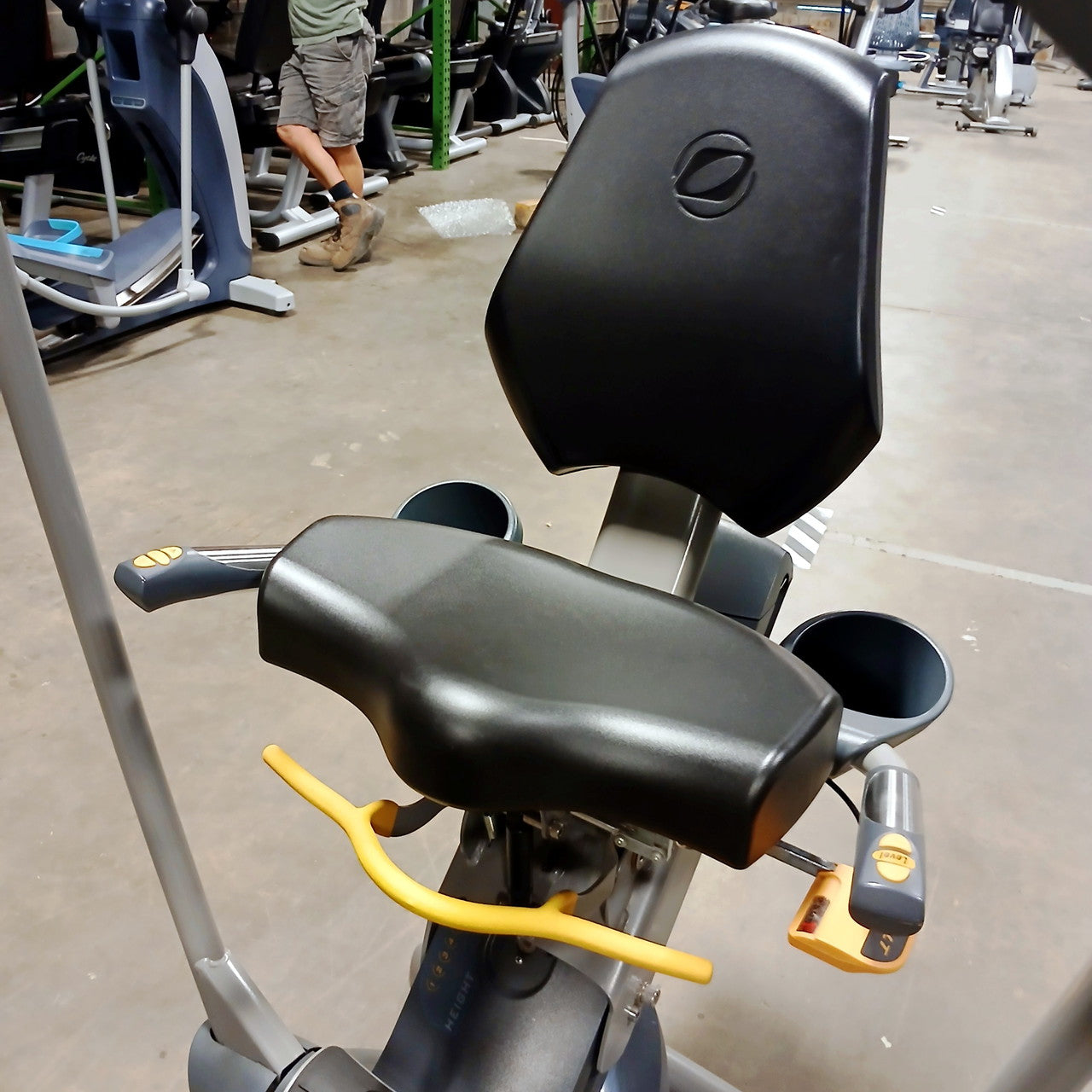 Octane Fitness XR6000 Seated Elliptical