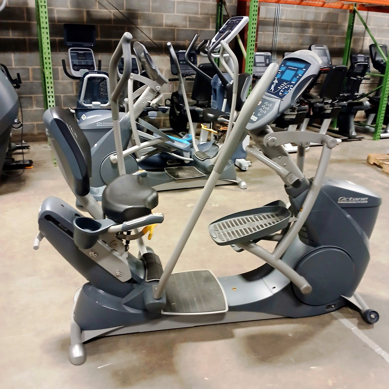 Octane Fitness XR6000 Seated Elliptical