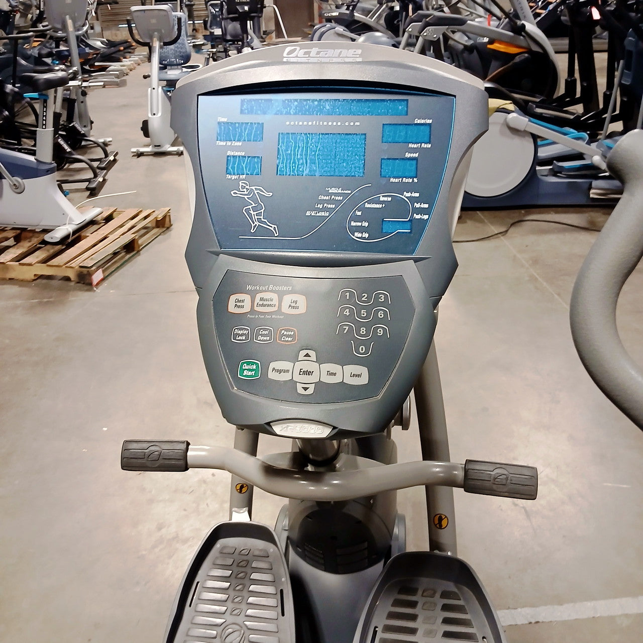 Octane Fitness XR6000 Seated Elliptical