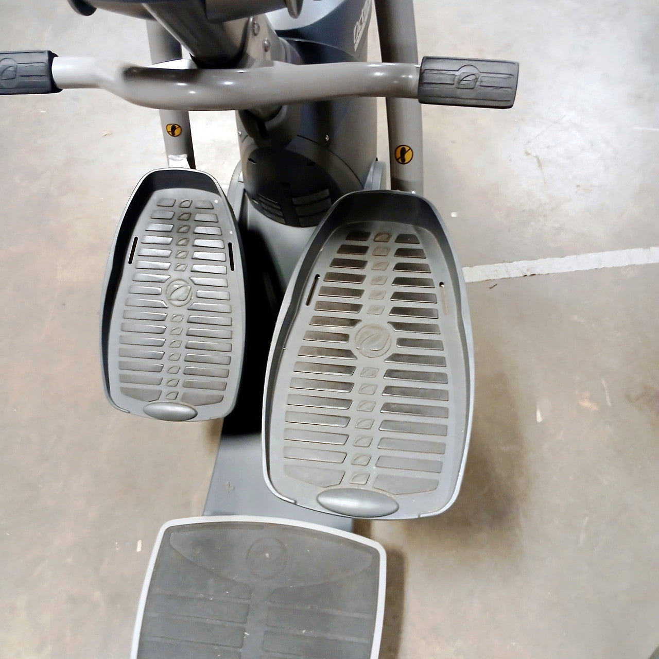 Octane Fitness XR6000 Seated Elliptical