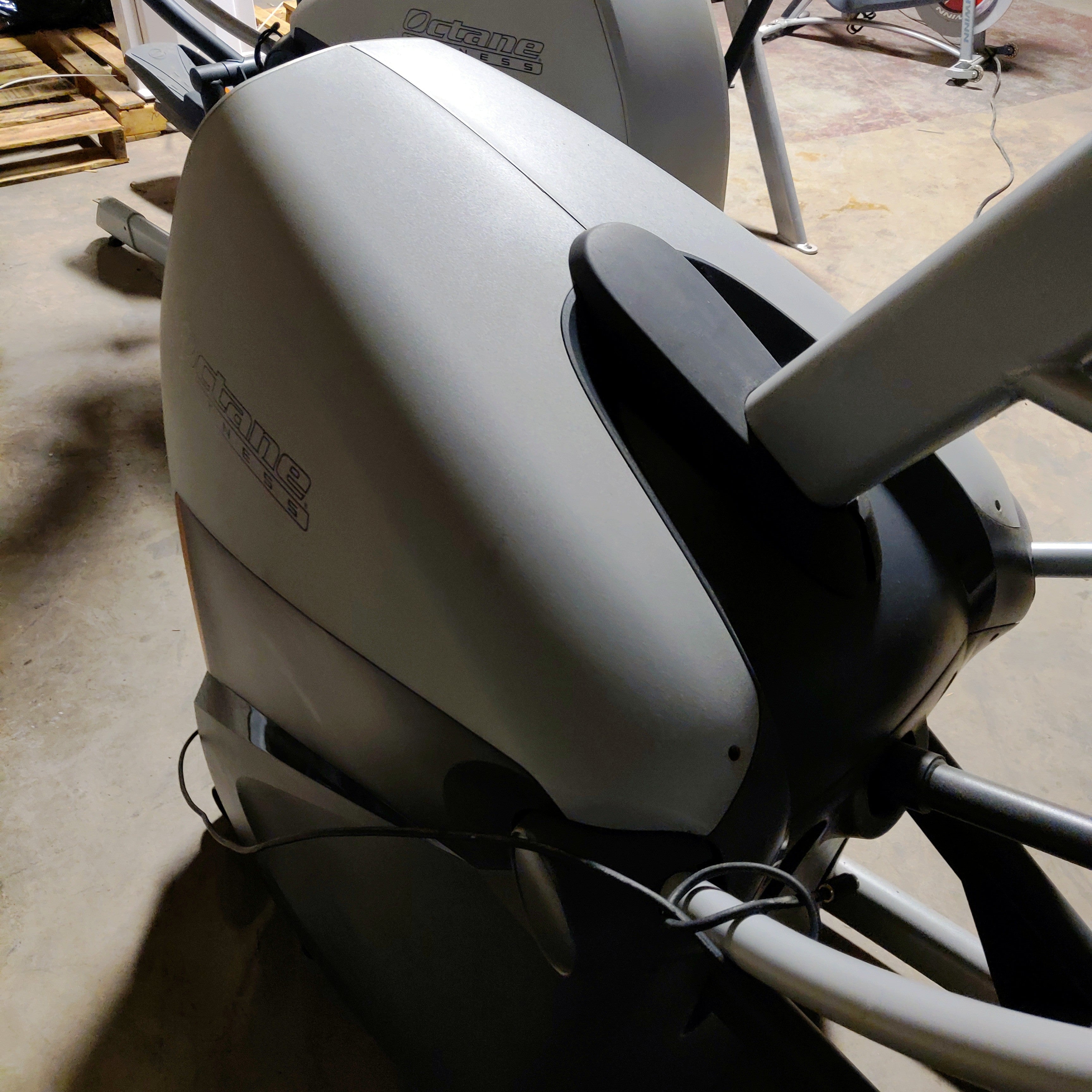 Octane XTOne Elliptical W/Standard Console and PVS