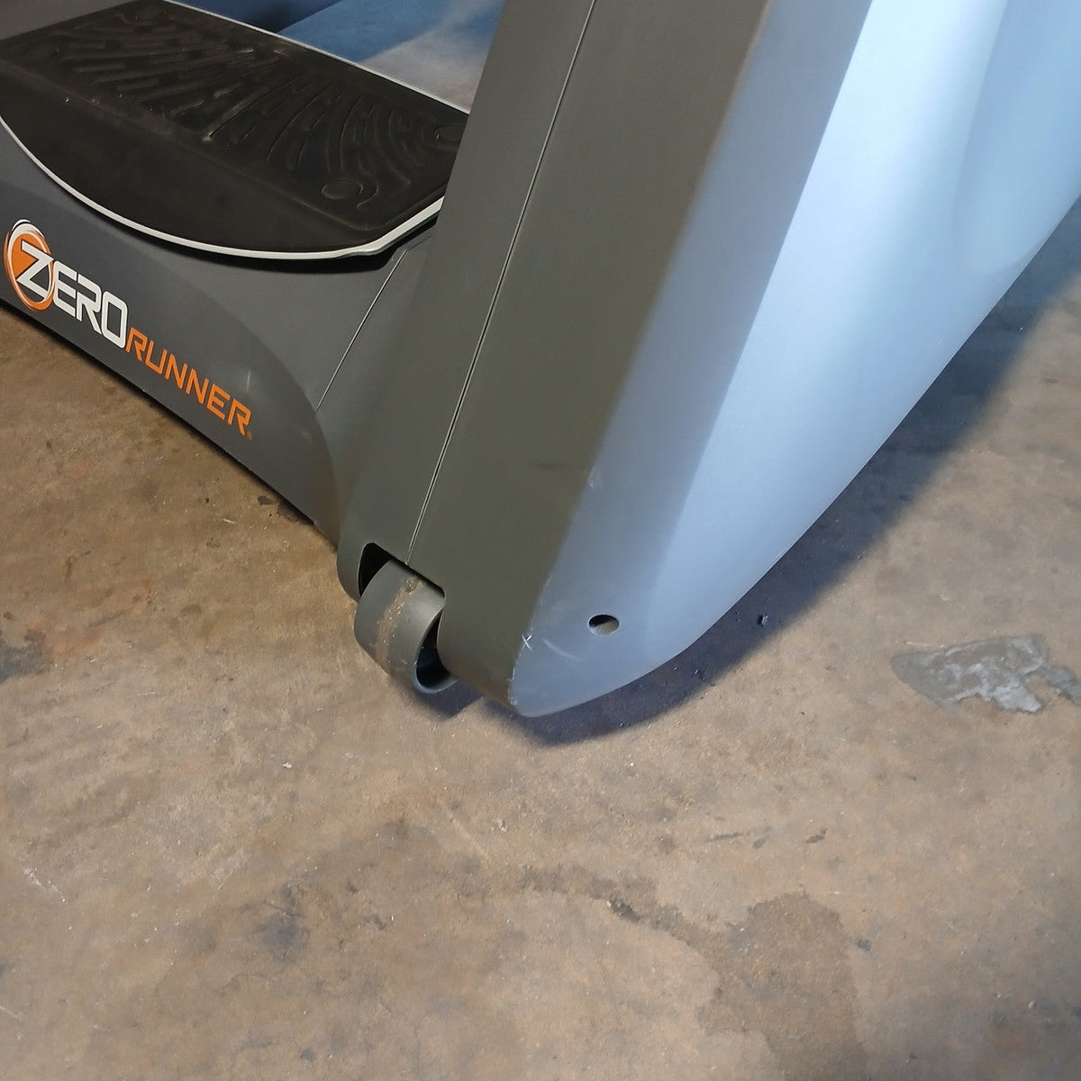 Octane ZR8000 Zero Runner w/Smart Screen