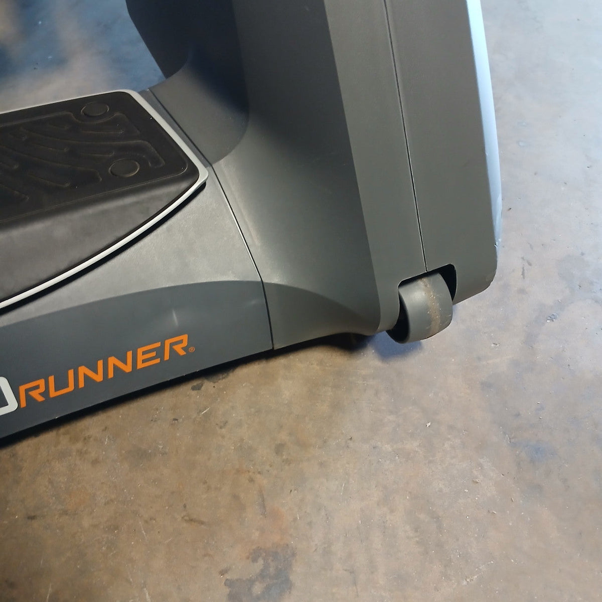 Octane ZR8000 Zero Runner w/Smart Screen