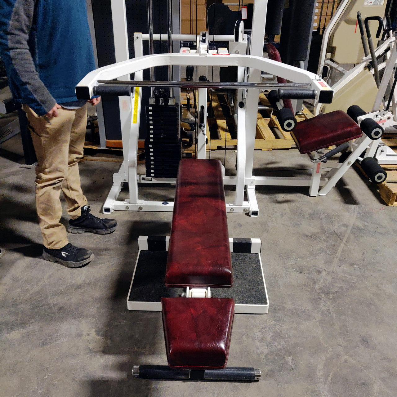 Paramount Multi-Station with Leg Curl/Extension, Benchpress, Pec/Delt, Lat Pulldown and MORE