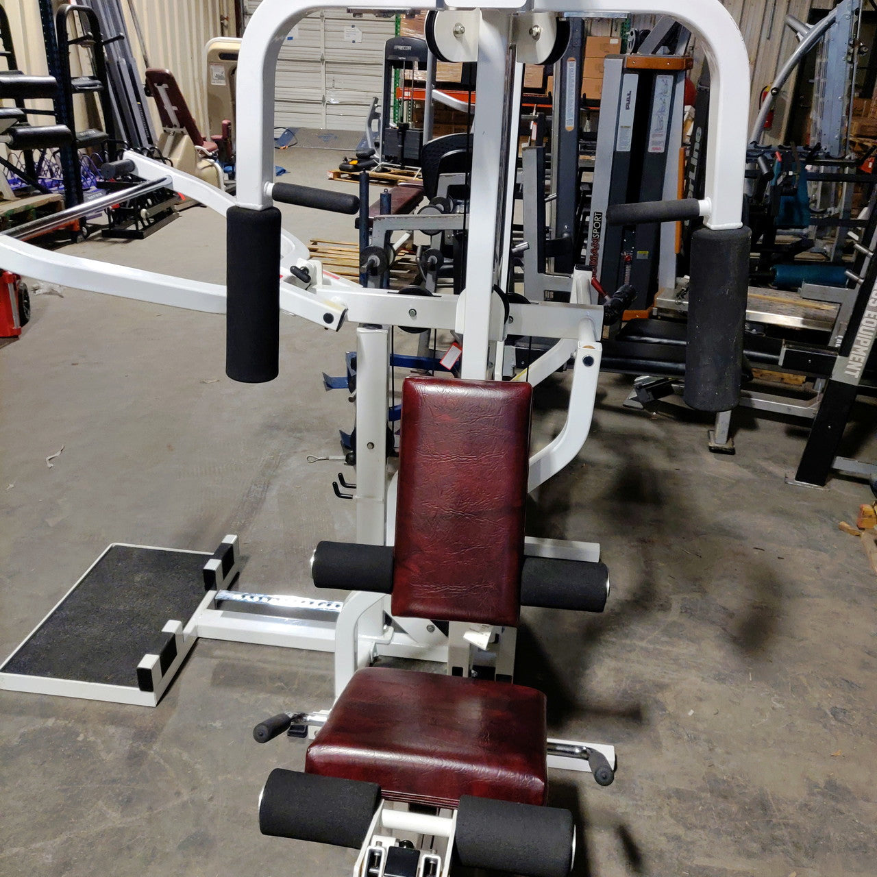 Paramount Multi-Station with Leg Curl/Extension, Benchpress, Pec/Delt, Lat Pulldown and MORE