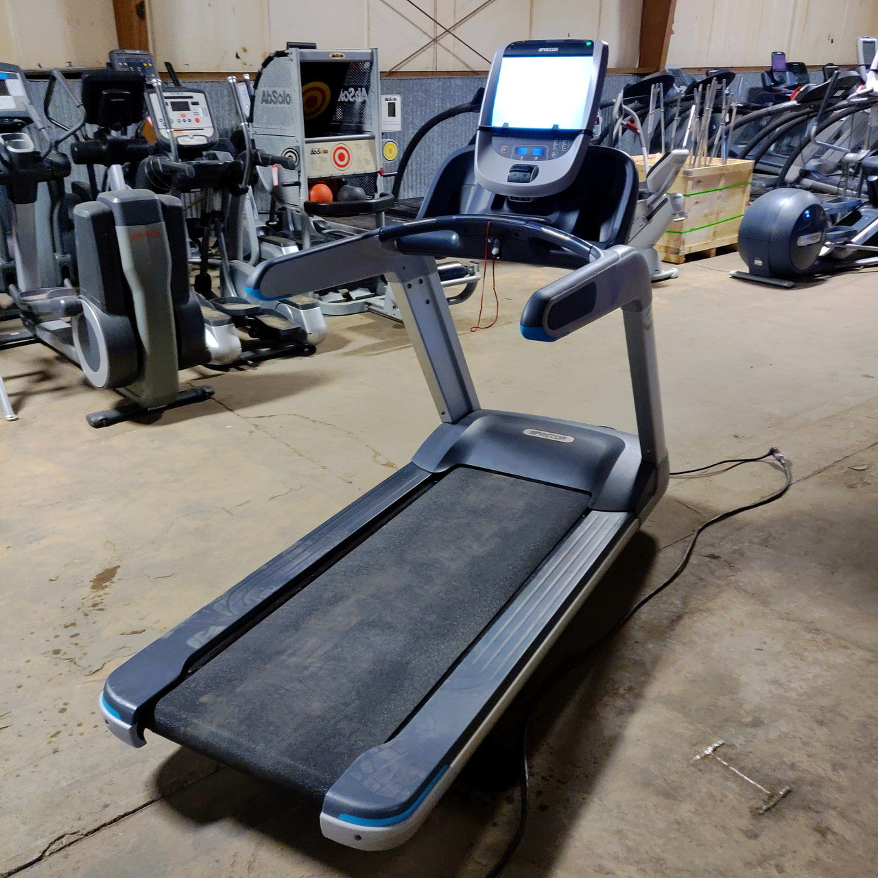 Precor 885 Treadmill with P80 Console