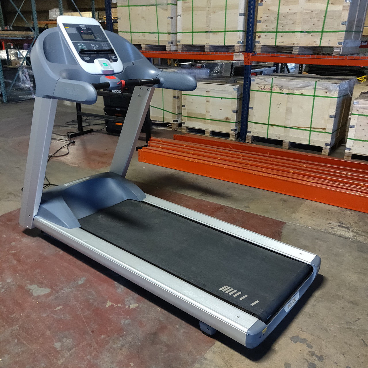 Precor 932i Experience Treadmill