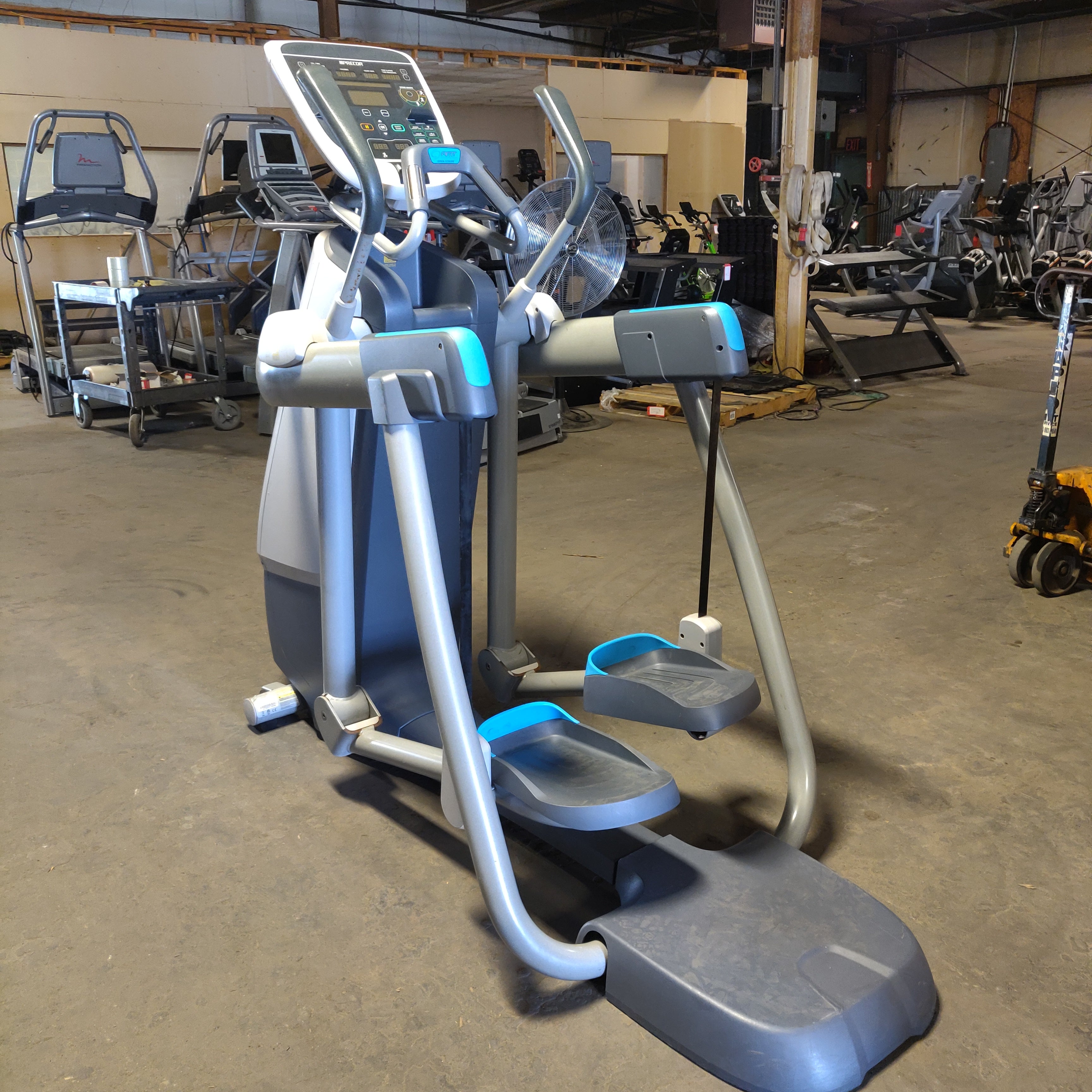 Precor AMT  12 885/835/833/813 with Open Stride Technology 