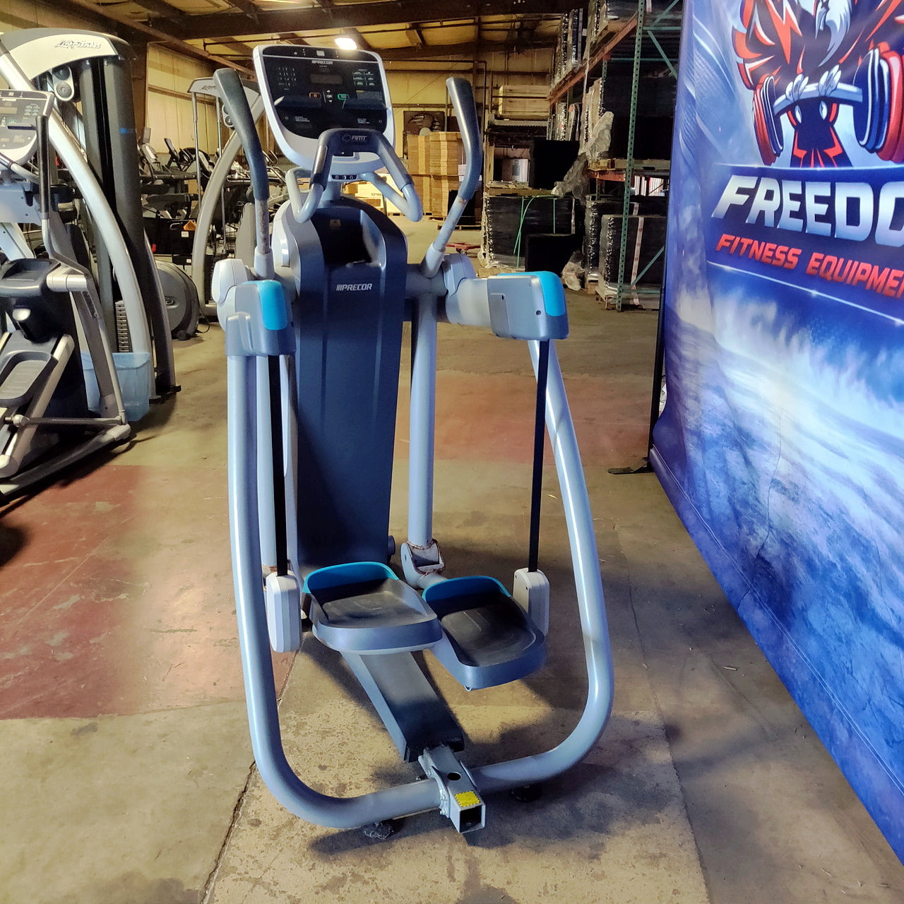 Precor AMT 813 w/ P10 Console – Adaptive Motion Trainer for Low-Impact Full-Body Cardio