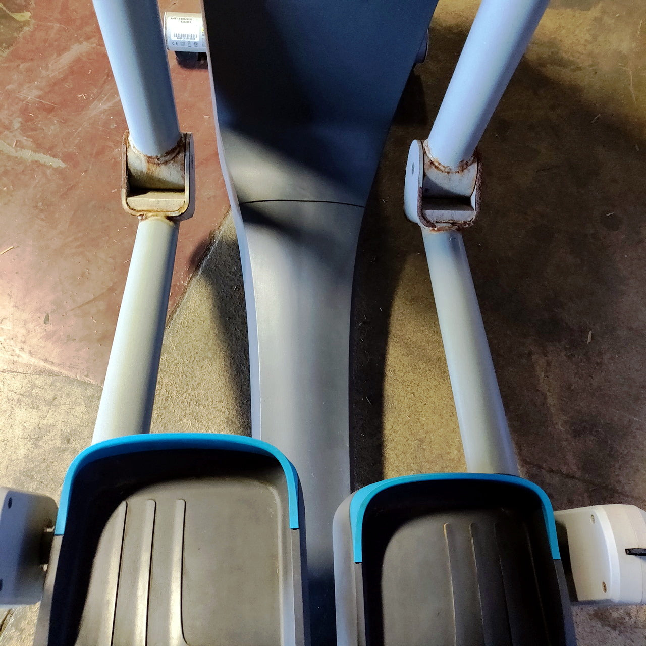 Precor AMT 813 w/ P10 Console – Adaptive Motion Trainer for Low-Impact Full-Body Cardio