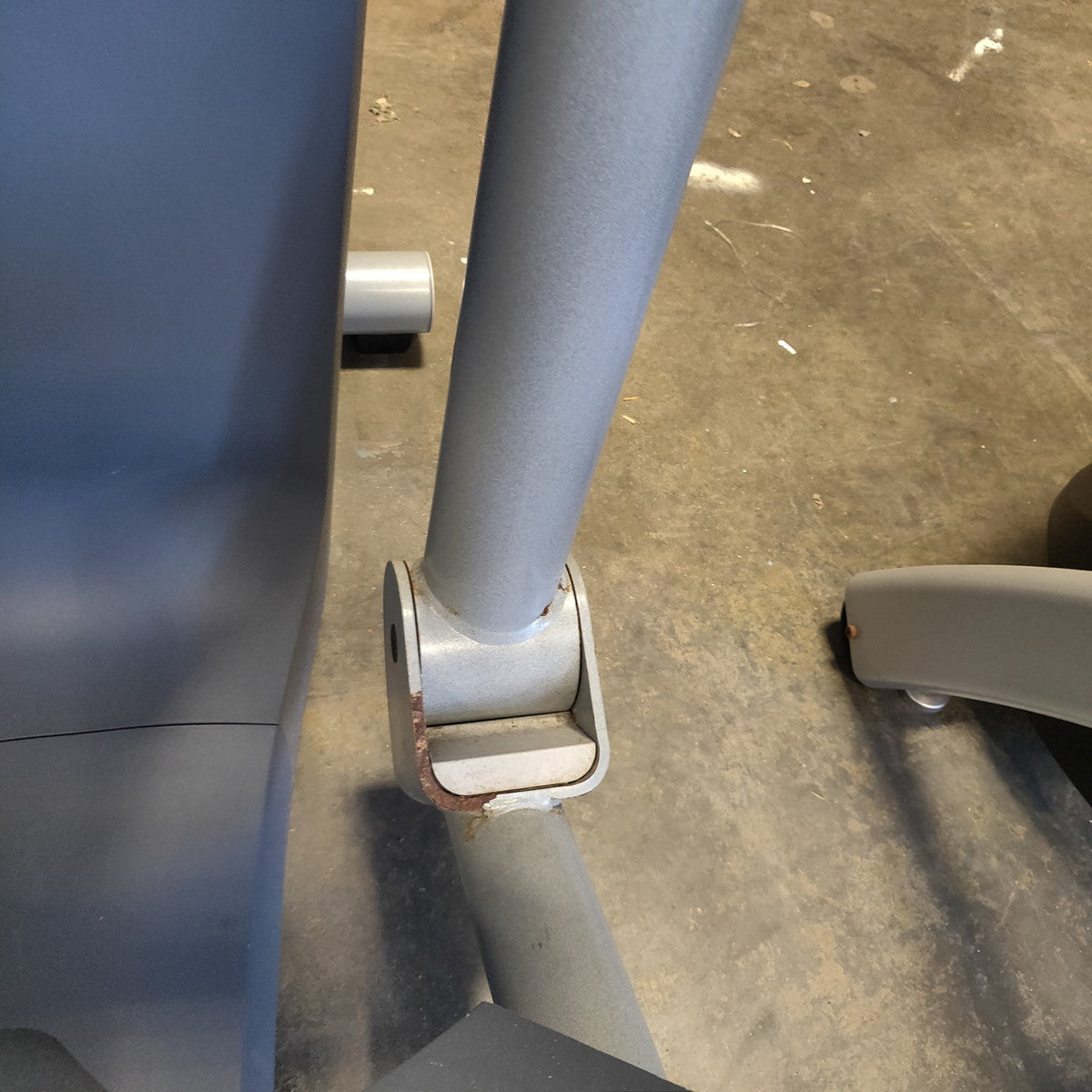 Precor AMT 813 w/ P10 Console – Adaptive Motion Trainer for Low-Impact Full-Body Cardio