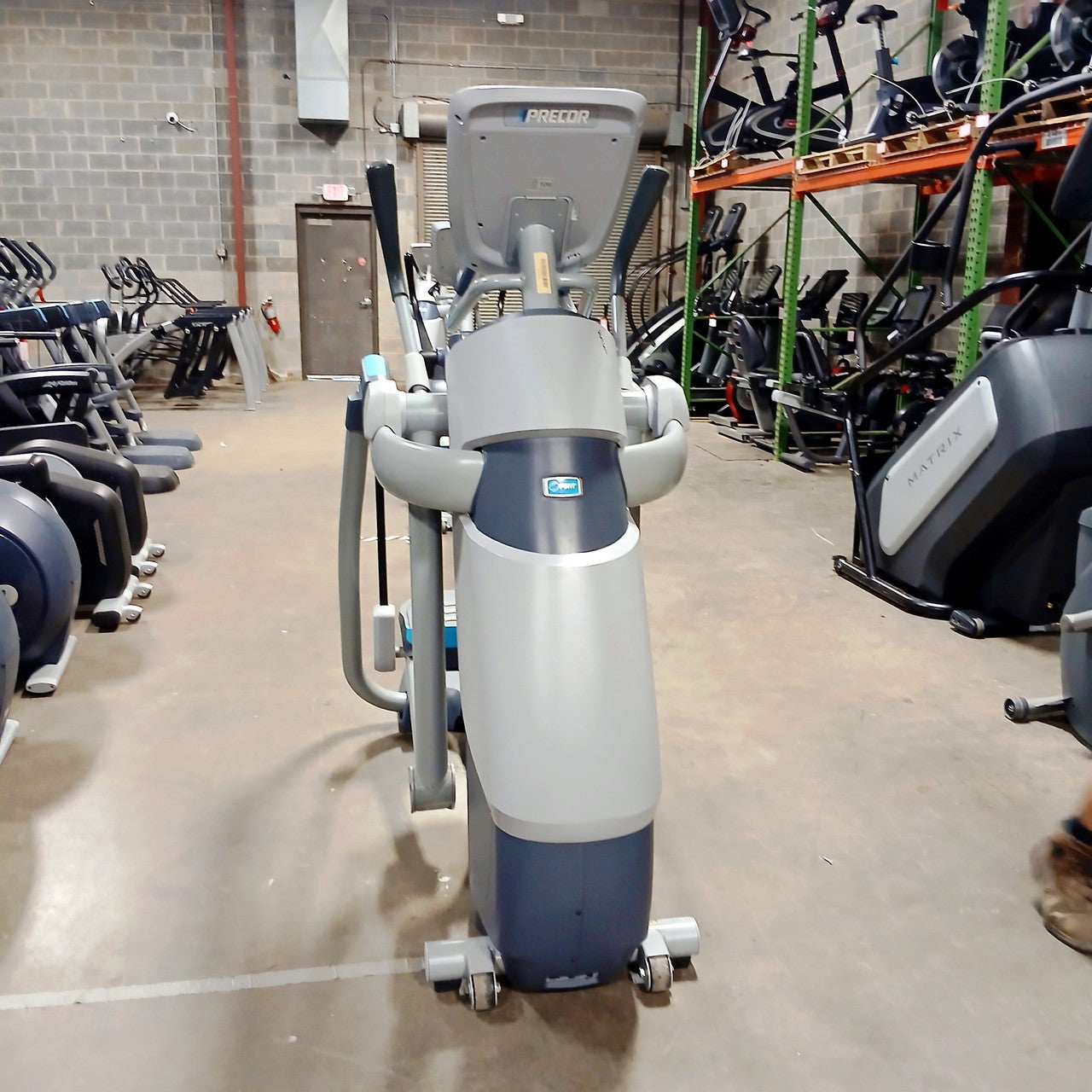 Precor AMT 835 with Open Stride w/P30 Console