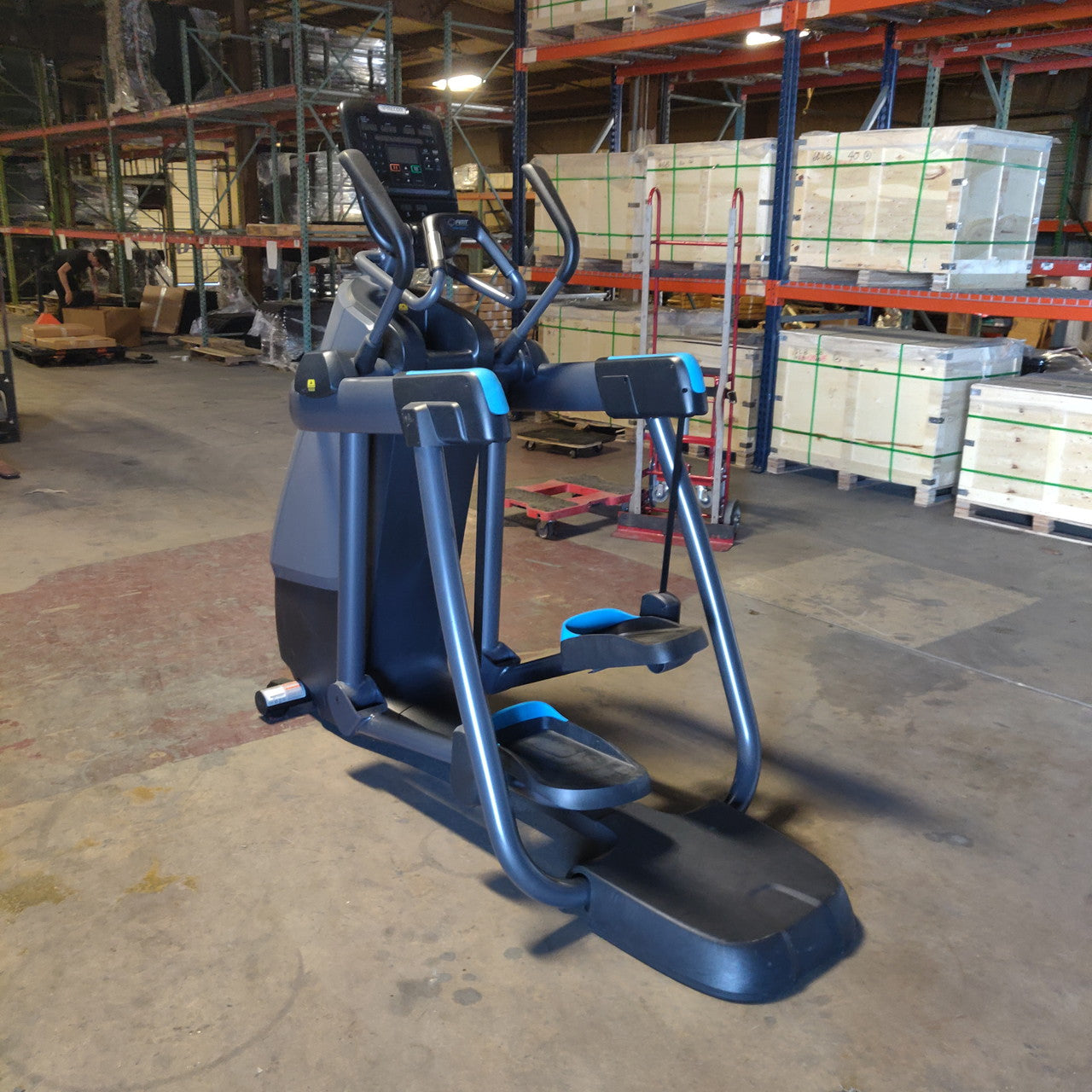 Precor AMT 835 with Open Stride w/P31 Console