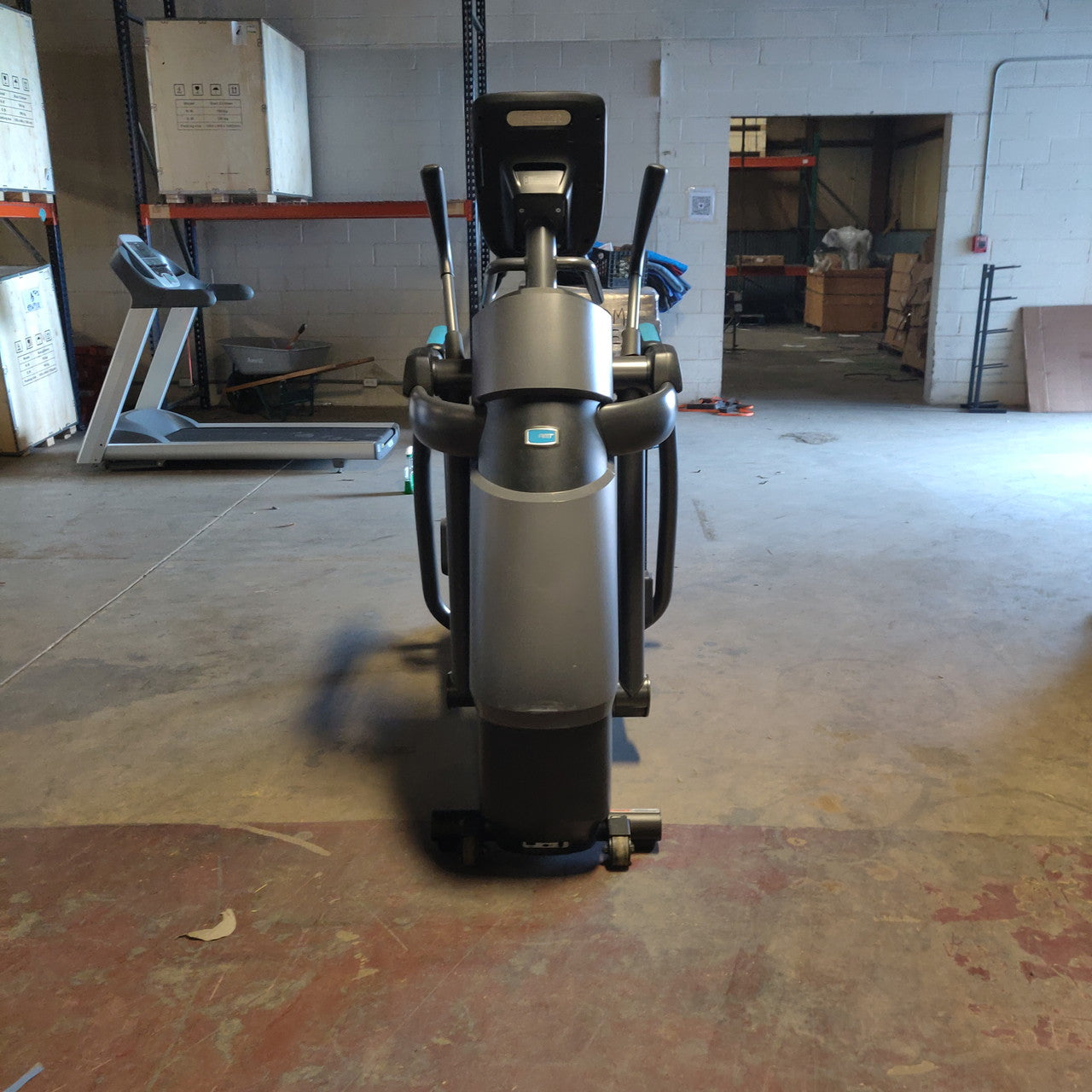 Precor AMT 835 with Open Stride w/P31 Console