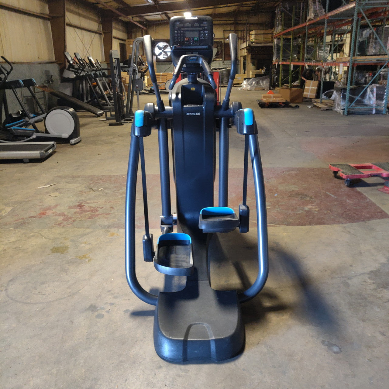 Precor AMT 835 with Open Stride w/P31 Console