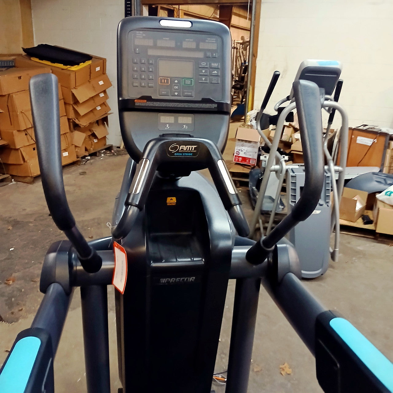 Precor AMT 865 Adaptive Motion Trainer w/Open Stride + w/P31 Console