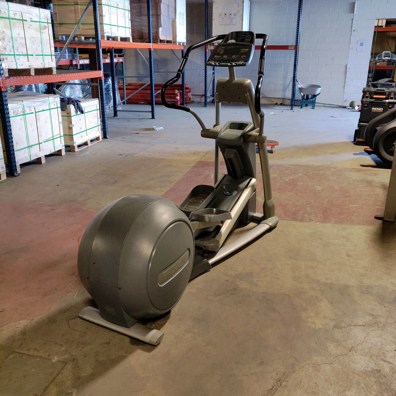 Precor EFX 546i V3 Elliptical Cross-Trainer