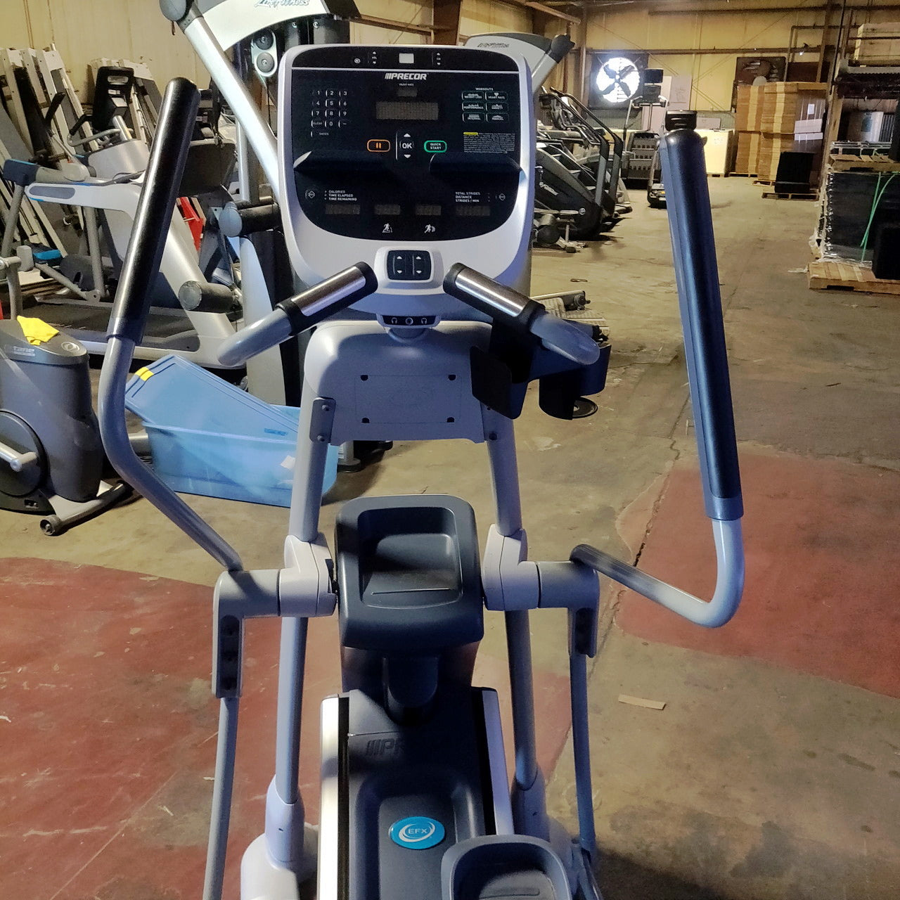Precor EFX 815 Elliptical Crosstrainer w/ P10 Console
