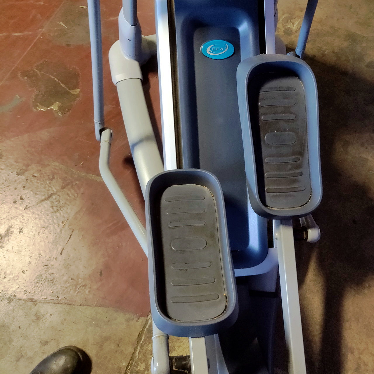 Precor EFX 815 Elliptical Crosstrainer w/ P10 Console