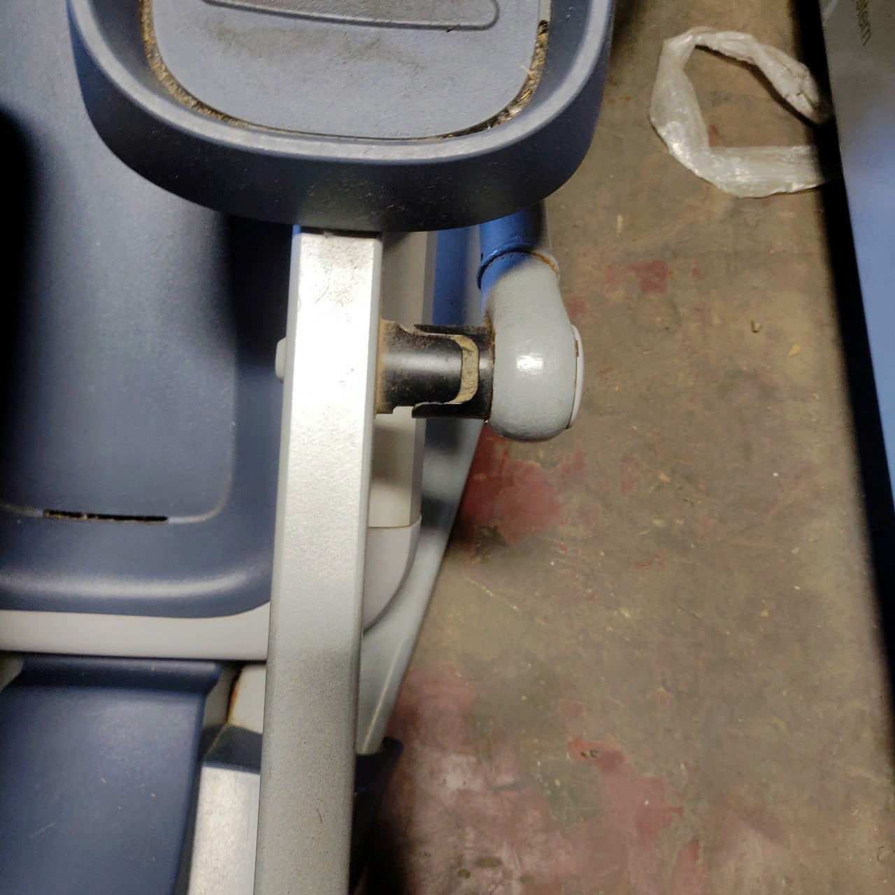 Precor EFX 815 Elliptical Crosstrainer w/ P10 Console