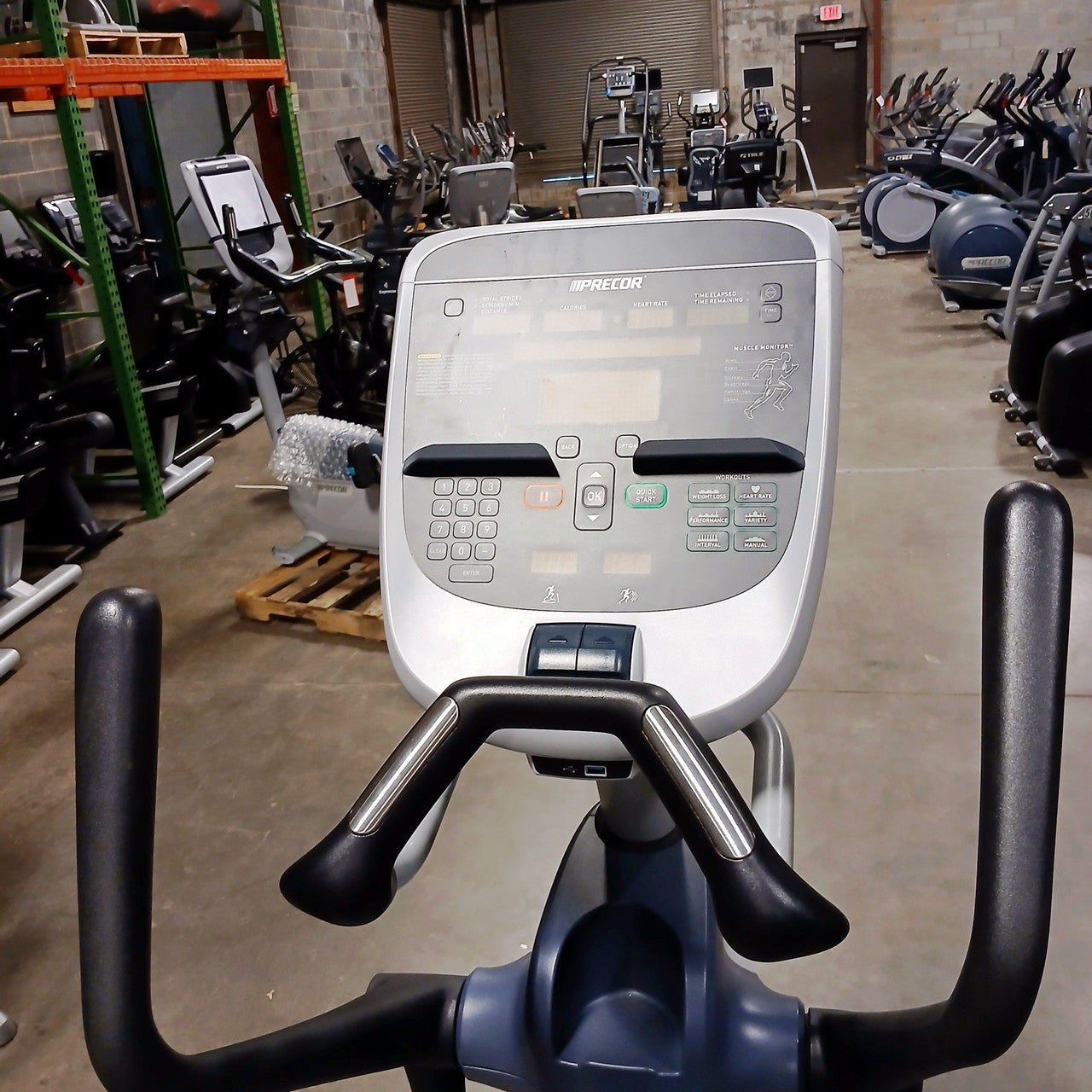 Precor EFX 835 Elliptical Crosstrainer w/p30 Console