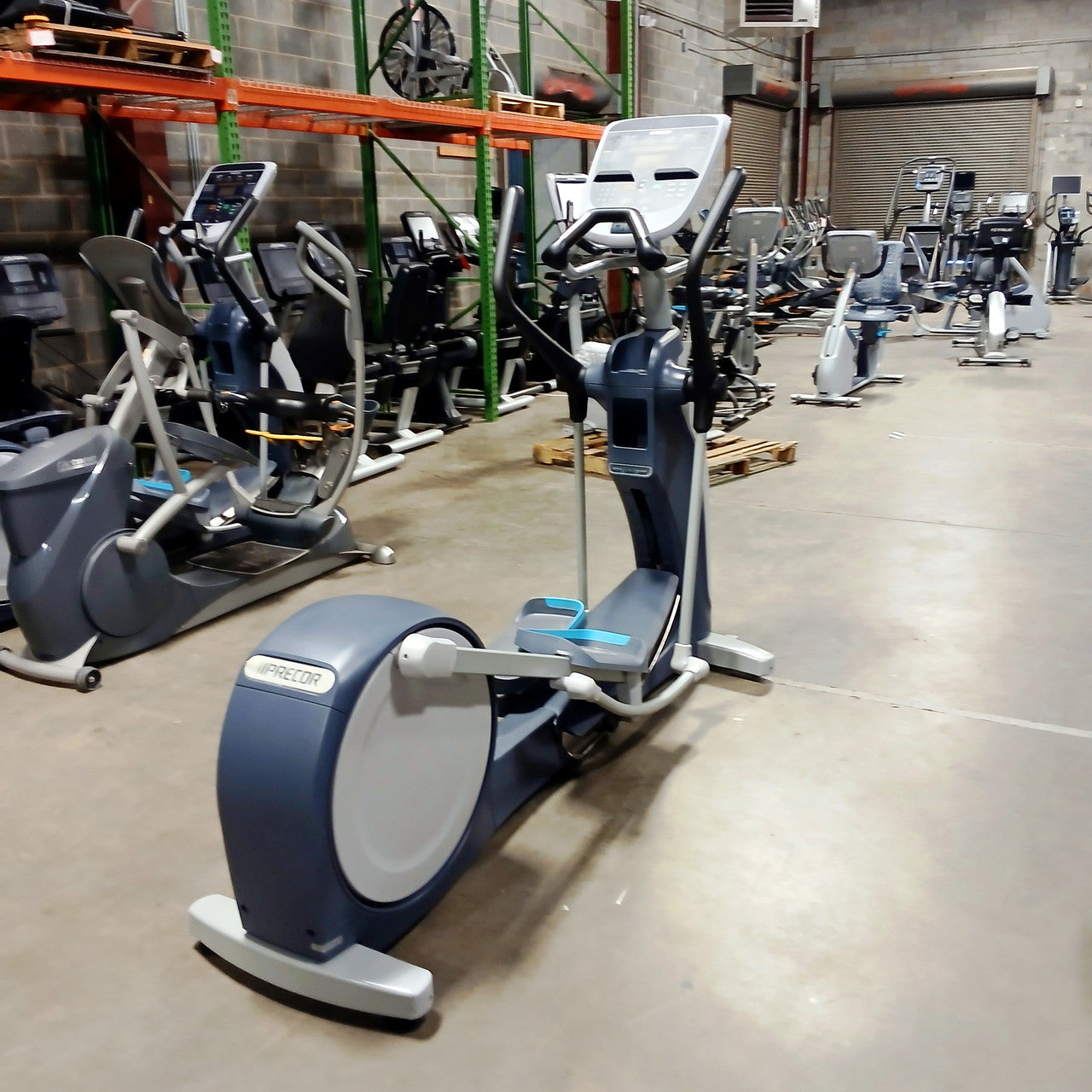 Precor EFX 835 Elliptical Crosstrainer w/p30 Console