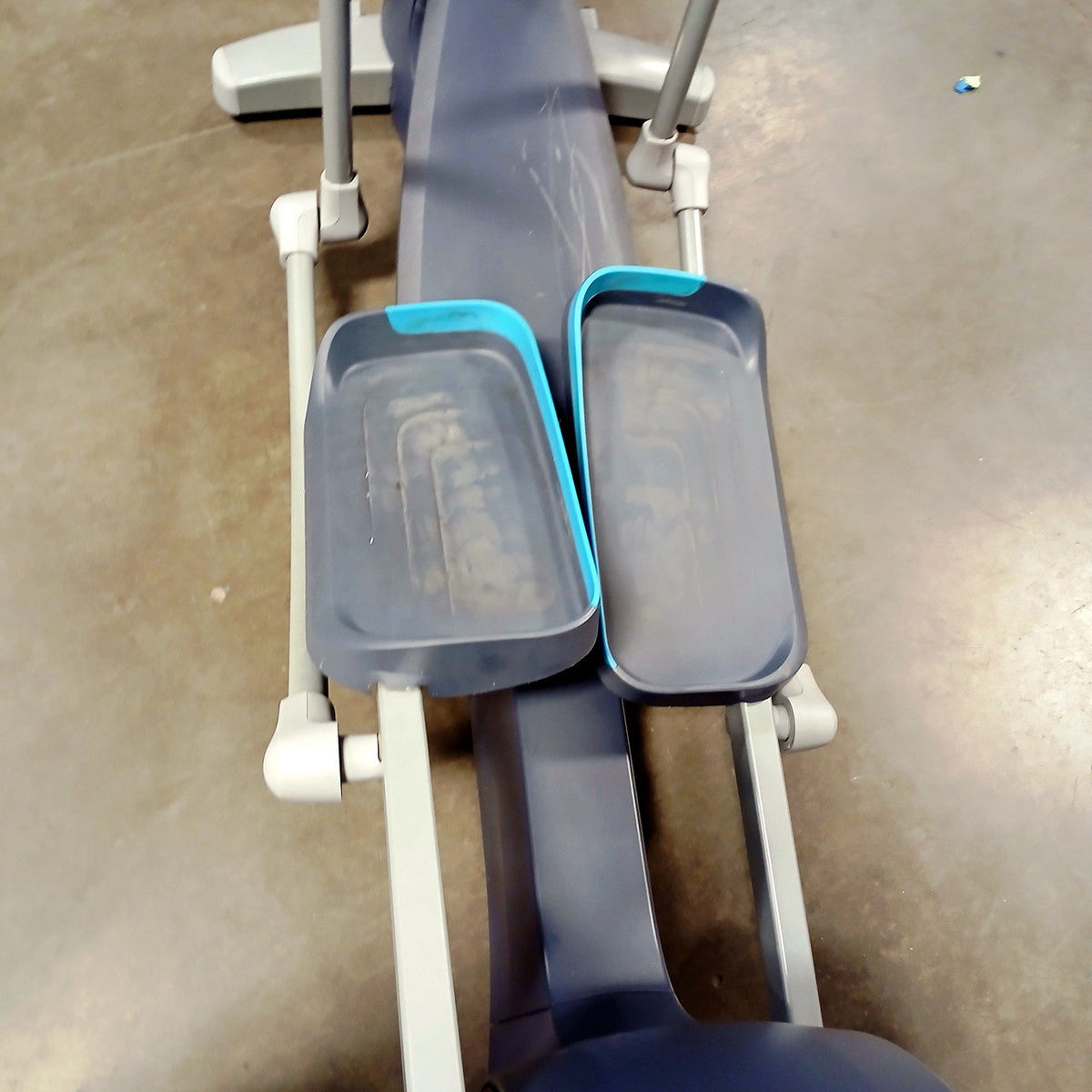 Precor EFX 865 Elliptical w/Converging Crossramp + p62 Console