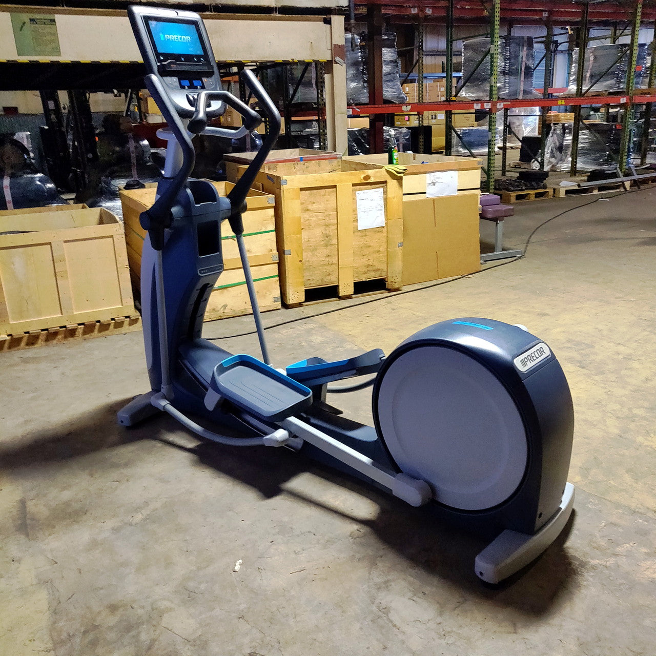 Precor EFX 865 Elliptical w/Converging Crossramp + p62 Console