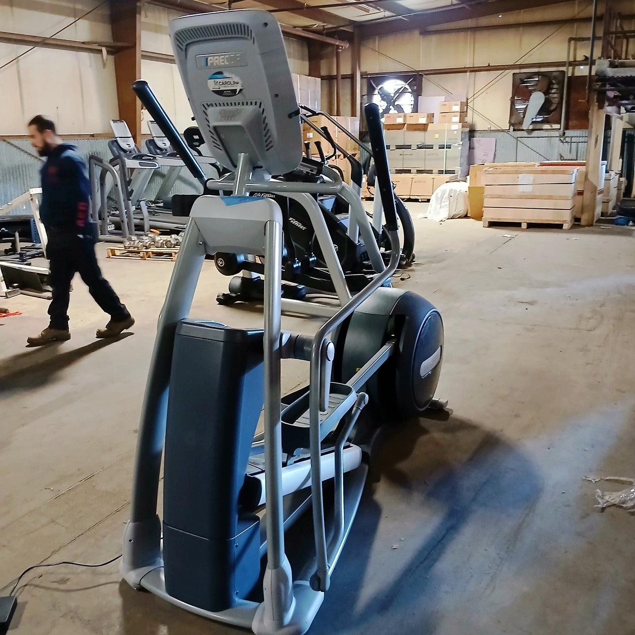 Precor EFX 885 Elliptical Crosstrainer w/ p80 Console