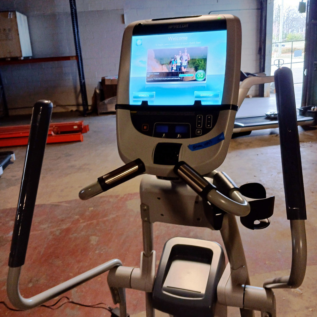 Precor EFX 885 Elliptical Crosstrainer w/ p80 Console