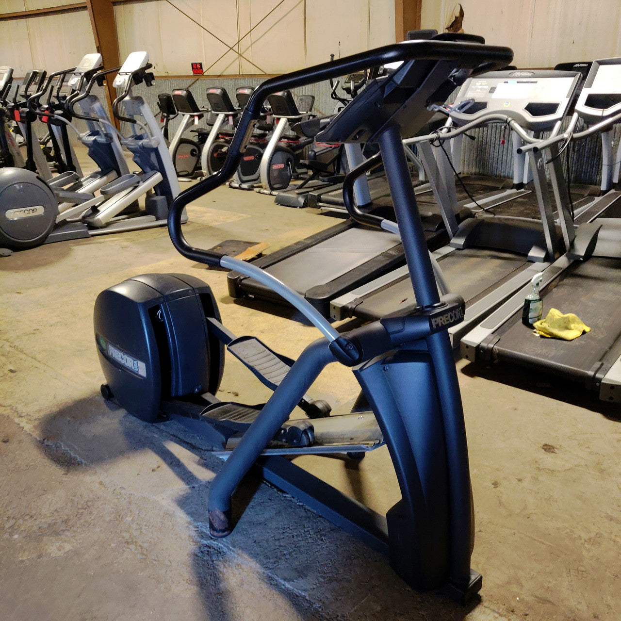 Precor Elliptical 546 Commercial Grade