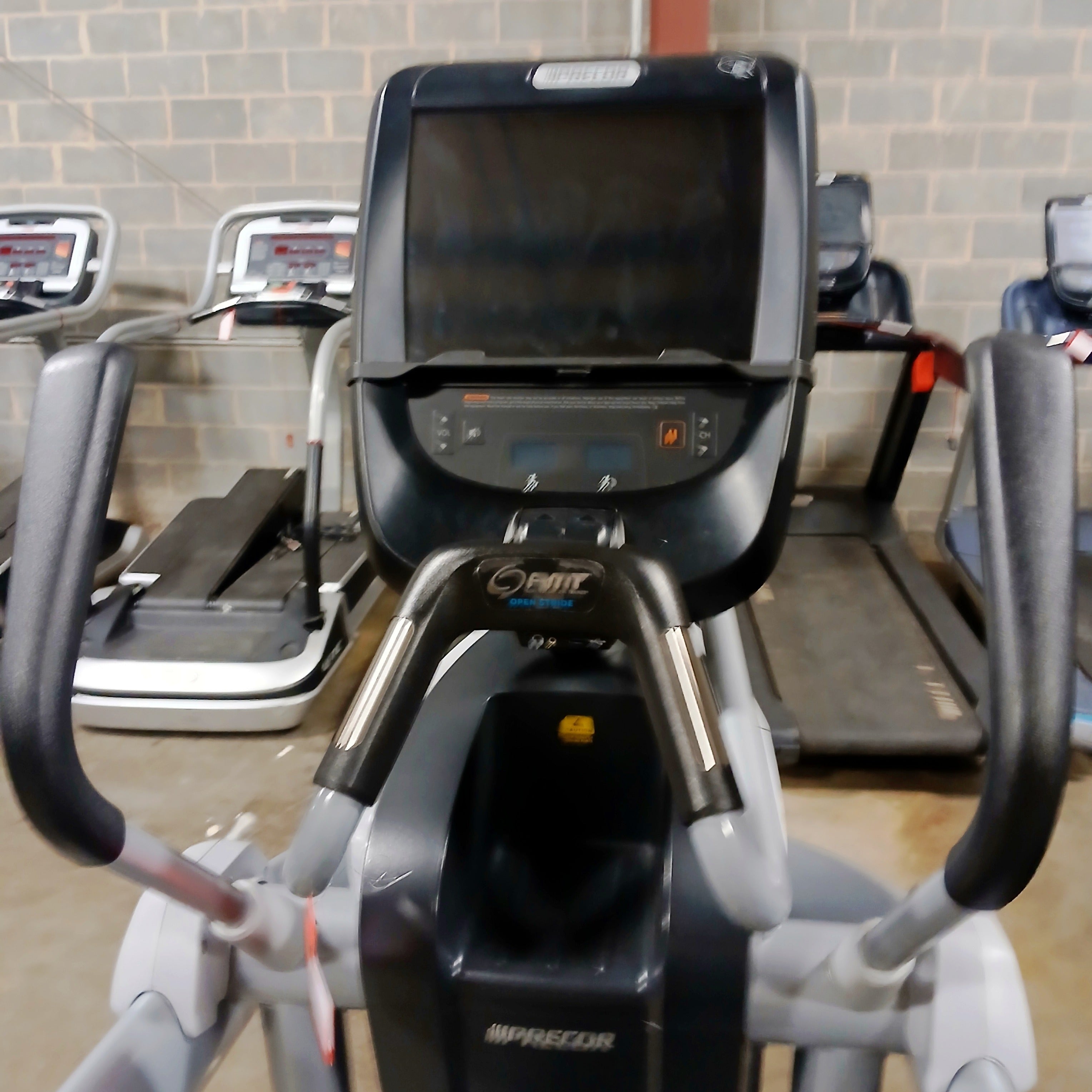 Precor P82 Experience Touchscreen Console – Console Only (Cardio Equipment Upgrade)