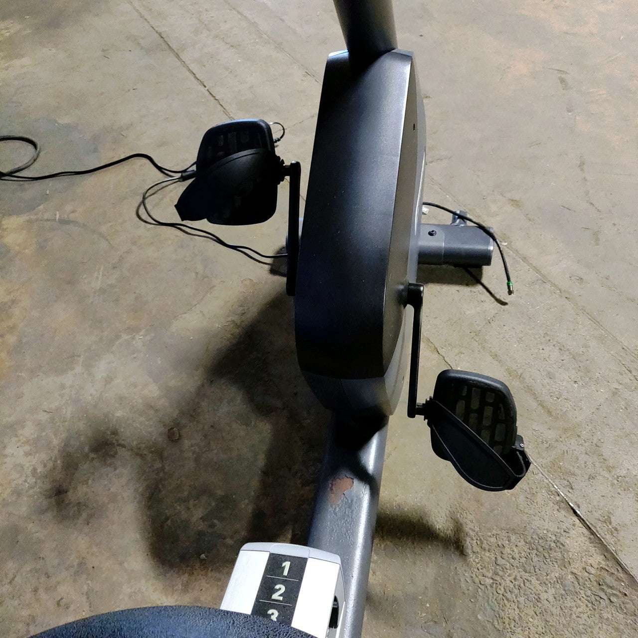 Precor RBK 685 Recumbent Bike w/ P82 Console