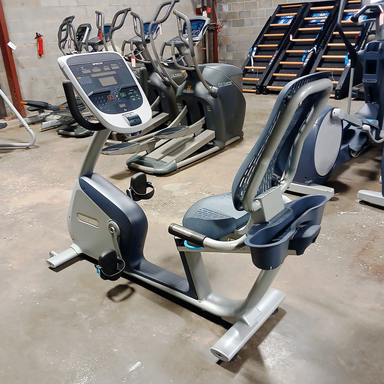 Precor RBK 835 Recumbent Bike w/p30 Console