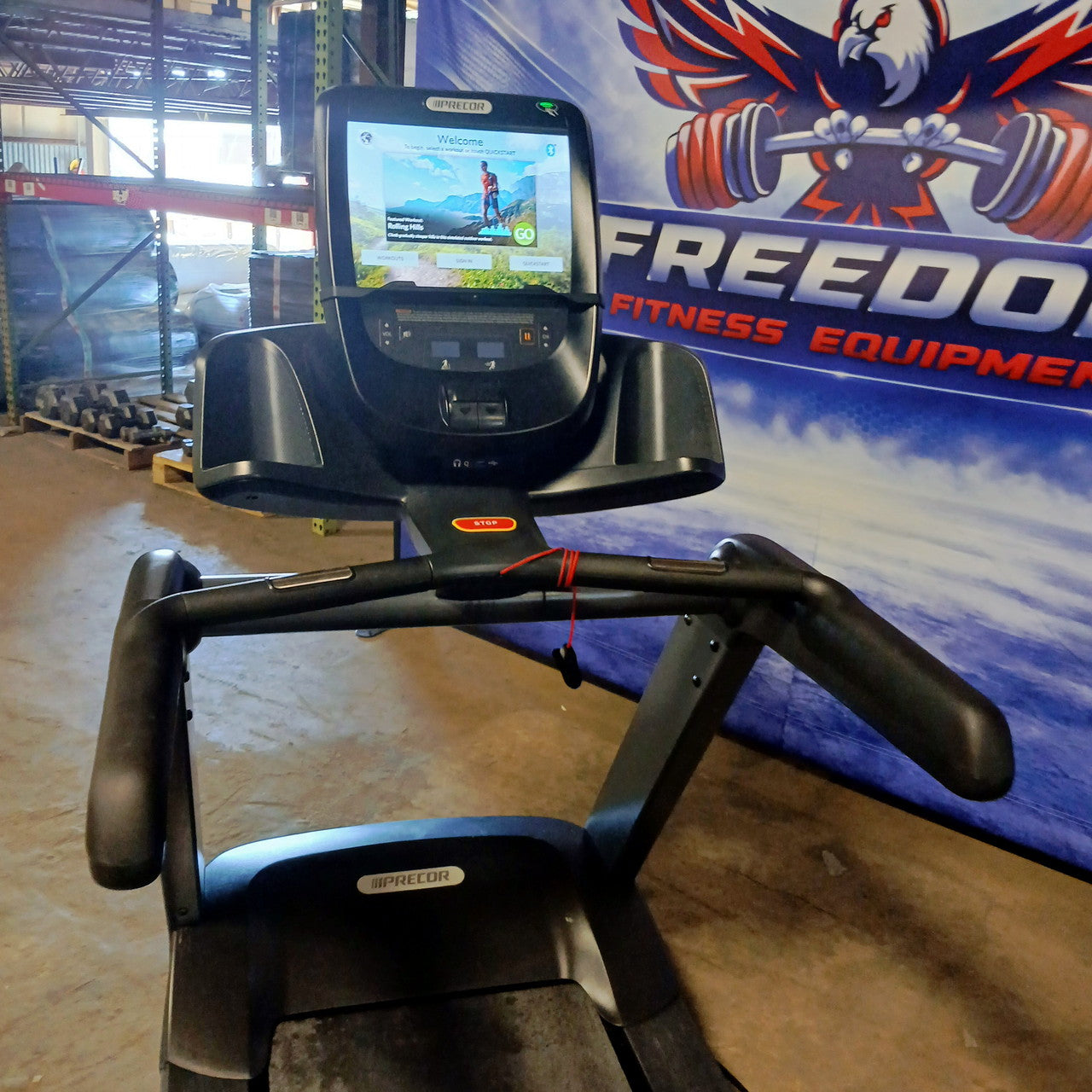 Precor TRM 681 Treadmill w/ p82 Console