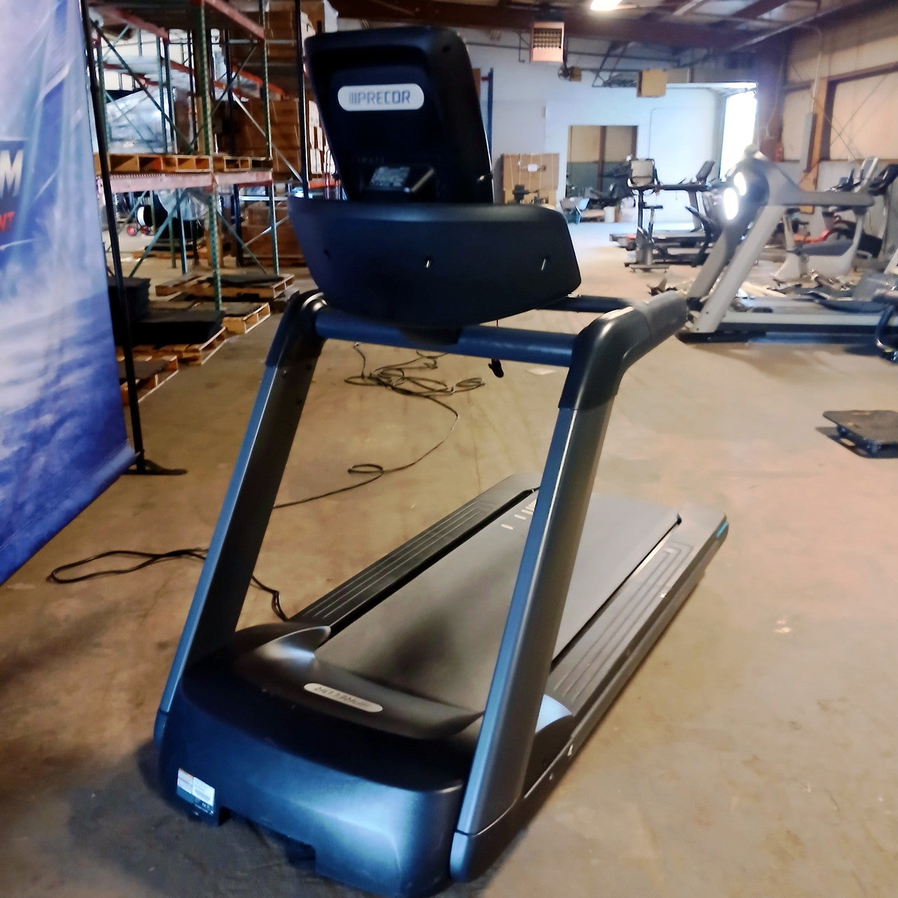 Precor TRM 681 Treadmill w/ p82 Console
