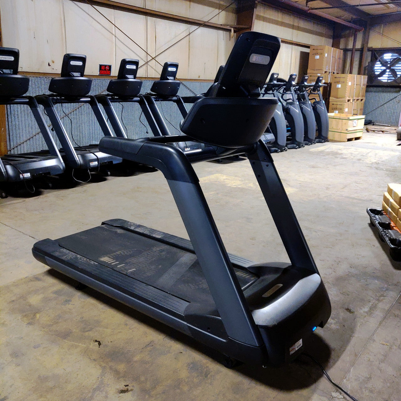 Precor TRM 781 Treadmill w/P82 Console