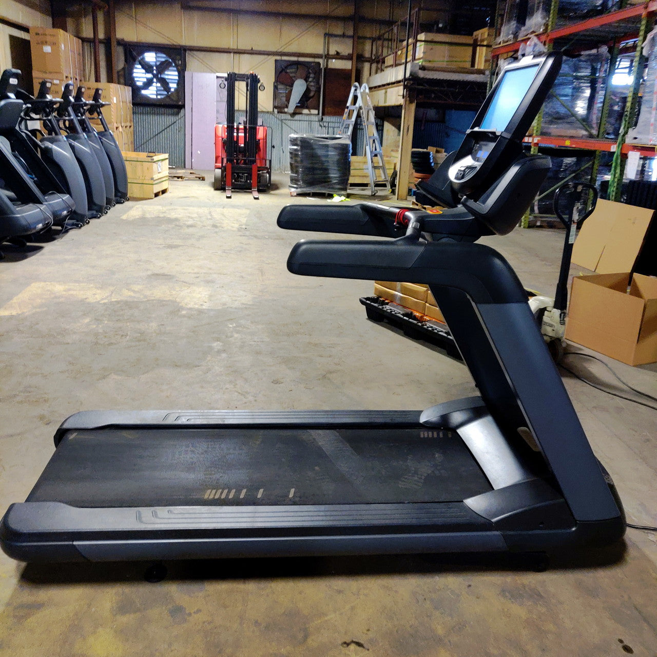 Precor TRM 781 Treadmill w/P82 Console