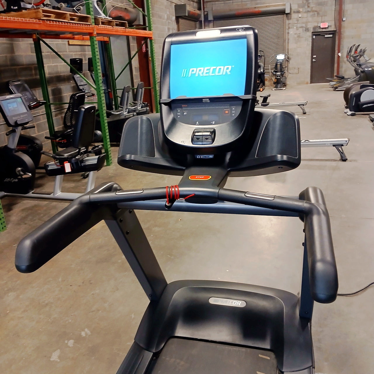 Precor TRM 781 Treadmill w/p82 Console