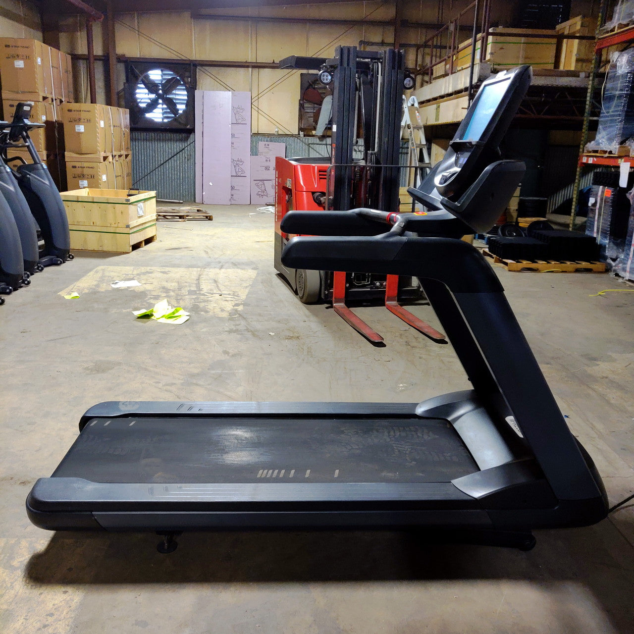 Precor TRM 781 Treadmill with P82 Console