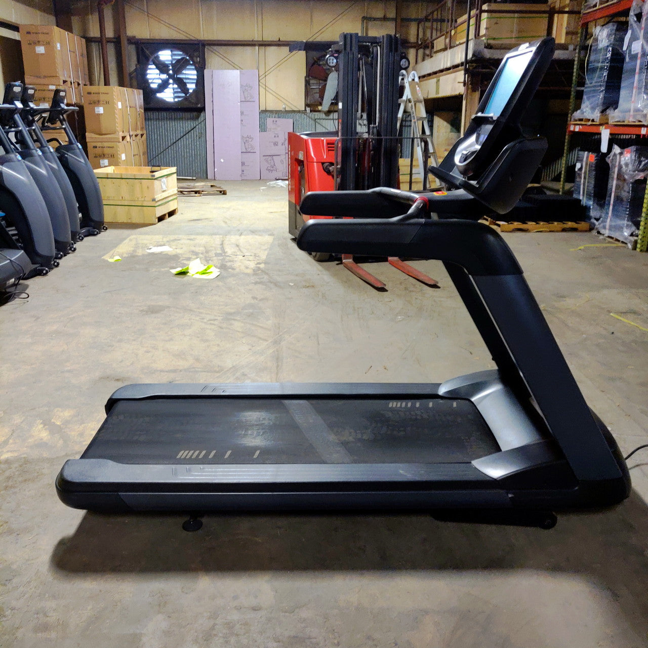 Precor TRM 781 Treadmill with P82 Console