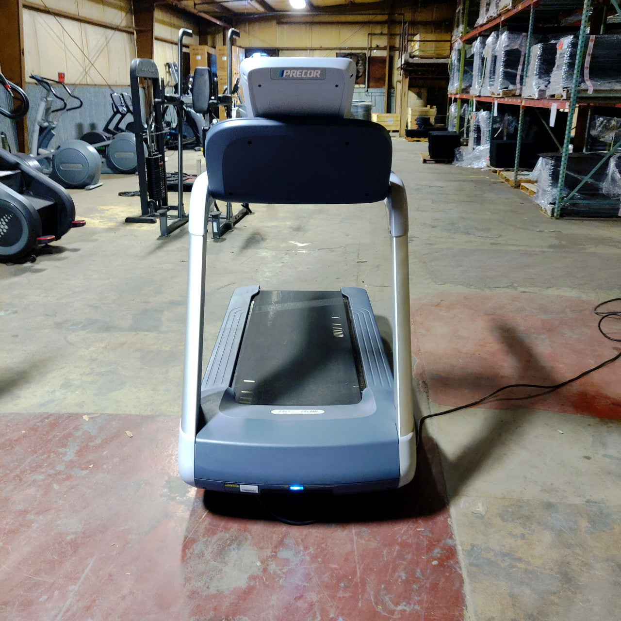 Precor TRM 811 V2 Treadmill w/P10 Console