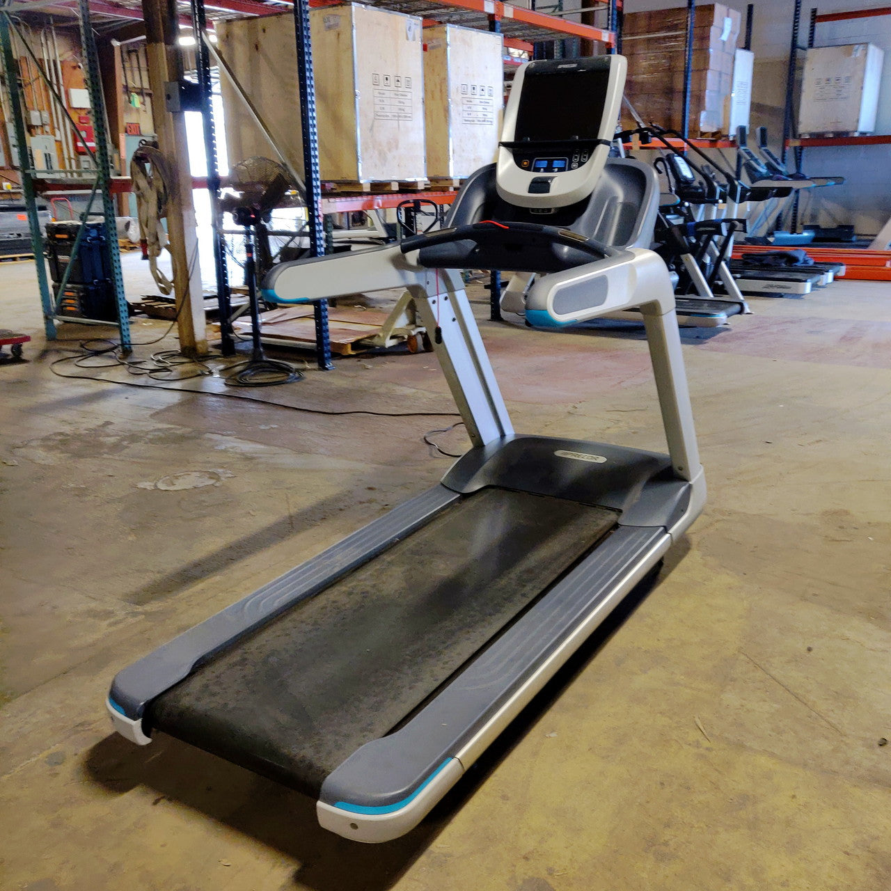 Precor TRM 885 Treadmill w/P80 Console